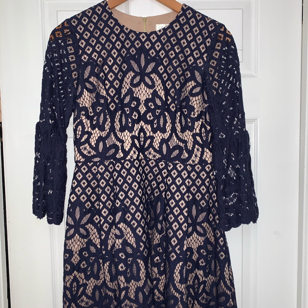 Eliza J woman’s lace cocktail dress